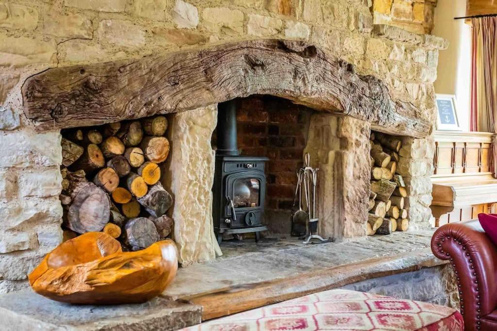 Four Bed Barn Conversion Junction 37 38 M1 بارنسلي المظهر الخارجي الصورة